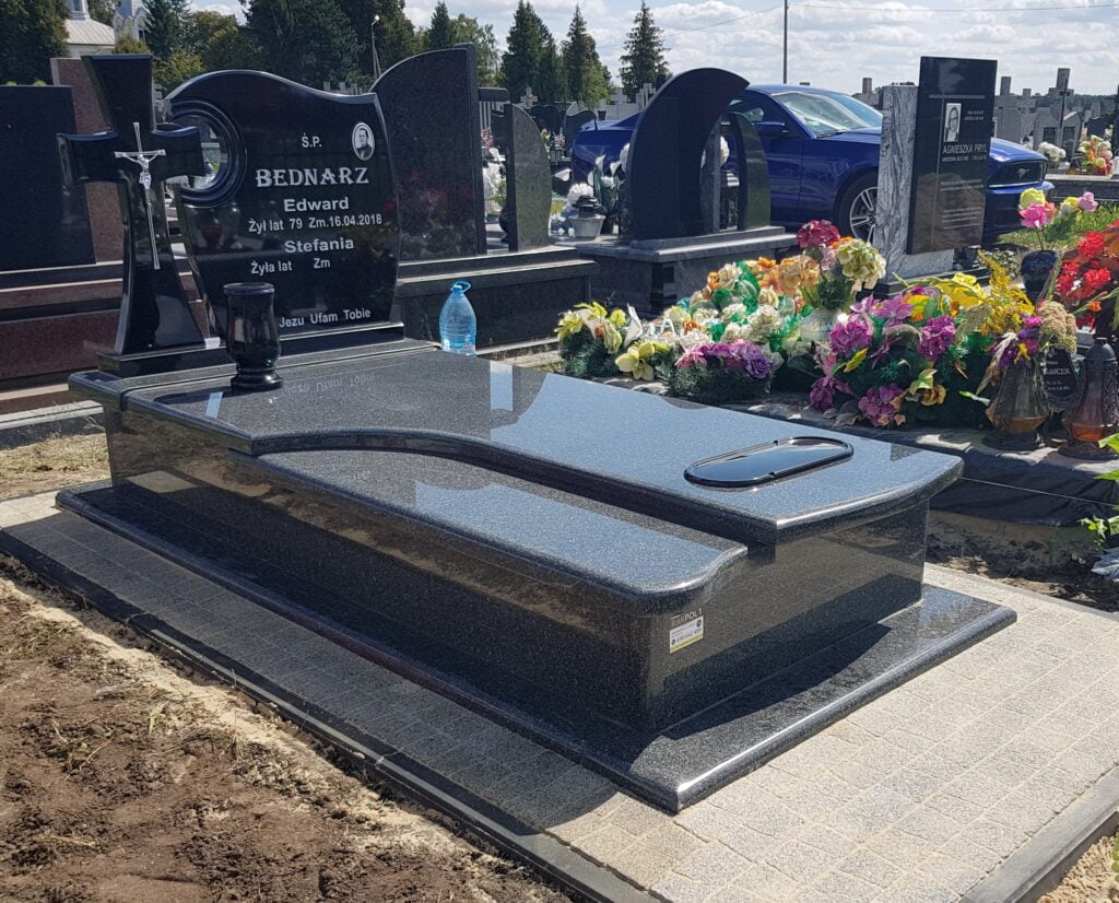 Nagrobek Regal Black Radawa Nagrobek Radawa