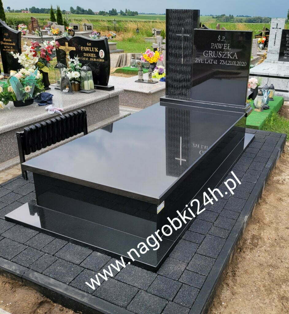 nagrobek w Przemyślu Nagrobek w Siedlcach