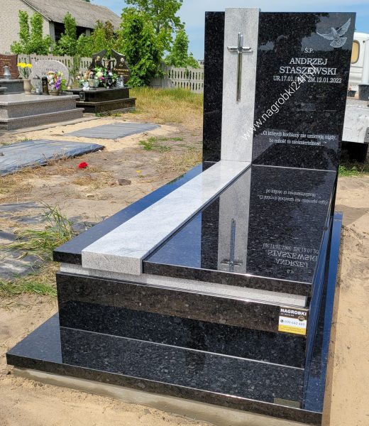 Nagrobek Janów Lubelski Nagrobek Janów Lubelski