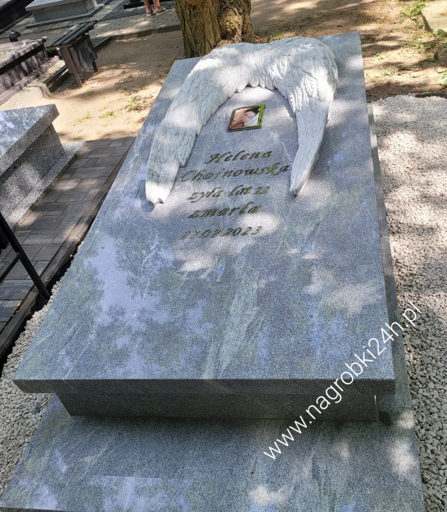 Wyjątkowe nagrobki z kamienia Janów Lubelski Wyjątkowe nagrobki z kamienia Janów Lubelski