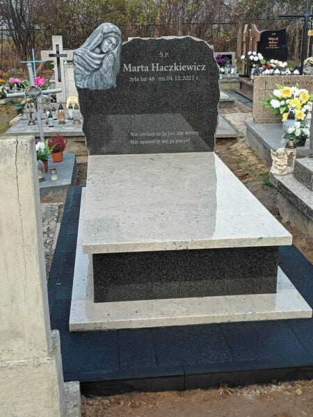 nagrobek i pomnik Wawer
