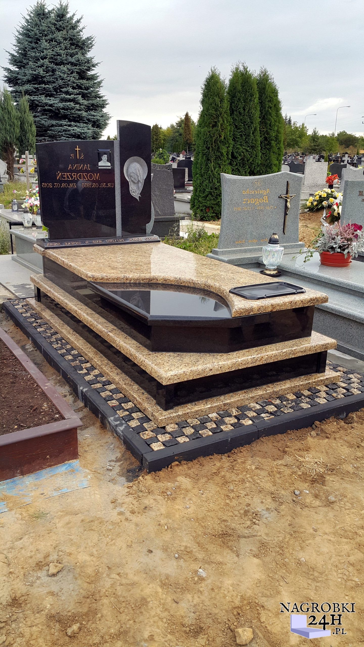 Nagrobki i pomniki Opole Lubelskie