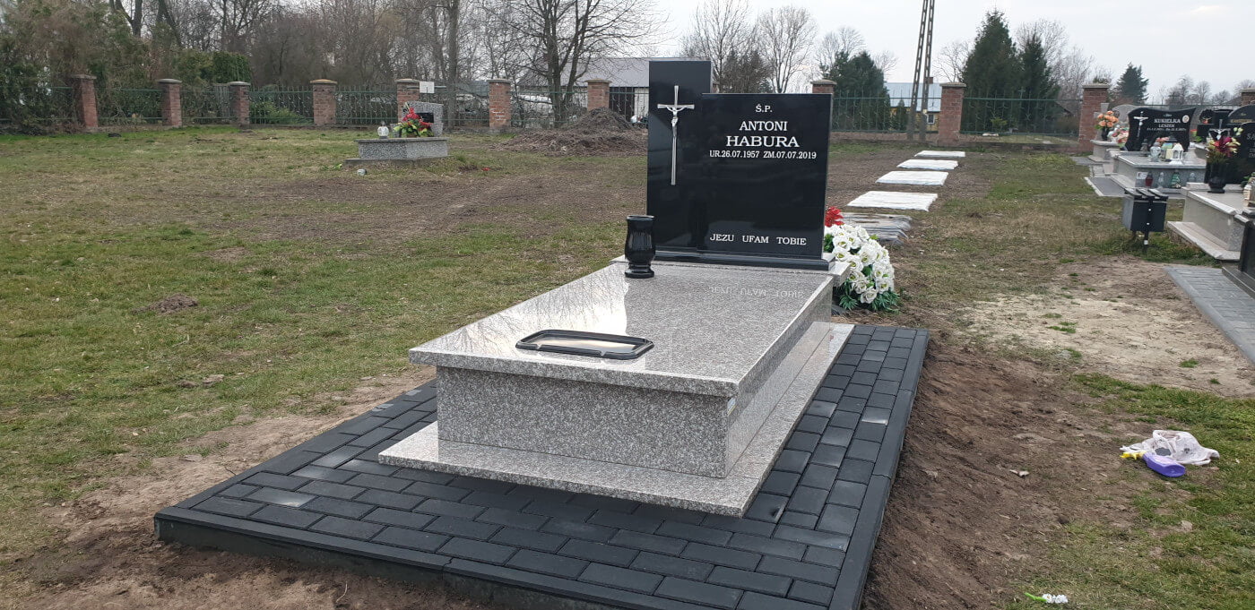 Nagrobek Szczebrzeszyn