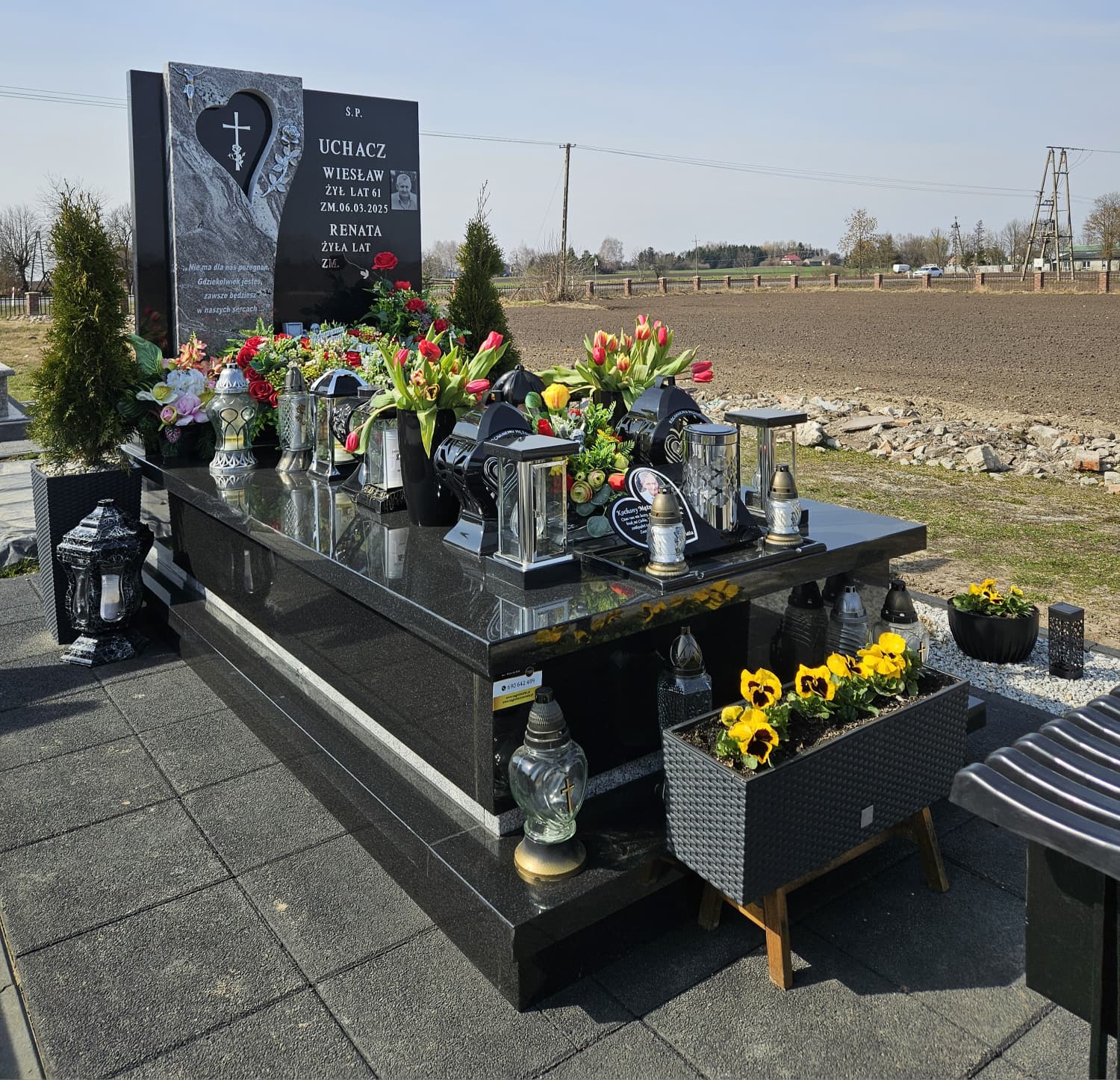 Nagrobek Pojedynczy Klasyczny